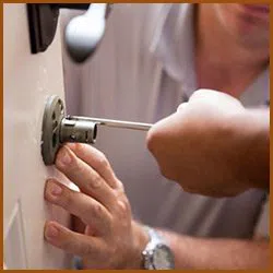 Interstate Locksmith Shop San Antonio, TX 210-780-7303 - 3-cheap-locksmith